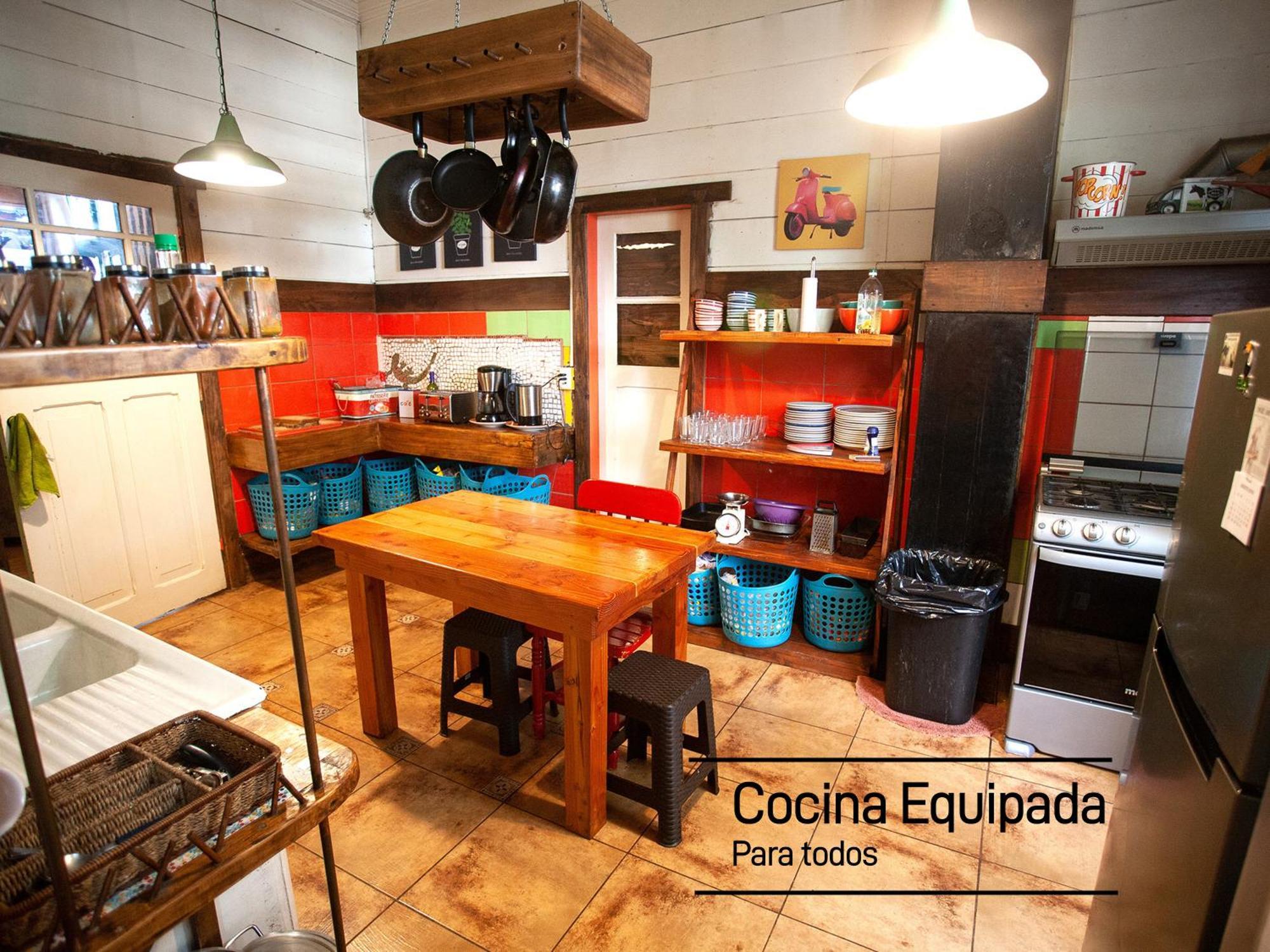 Mapatagonia Hostel Casa Historica Пуэрто-Варас Экстерьер фото